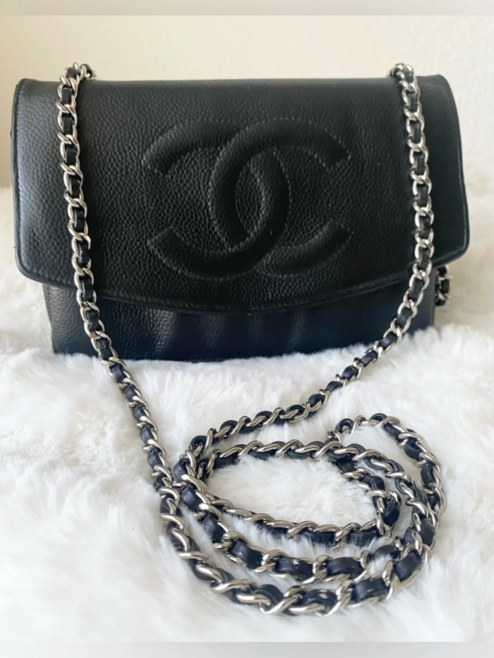 ❤️ CHANEL Caviar Timeless CC Wallet on a Chain